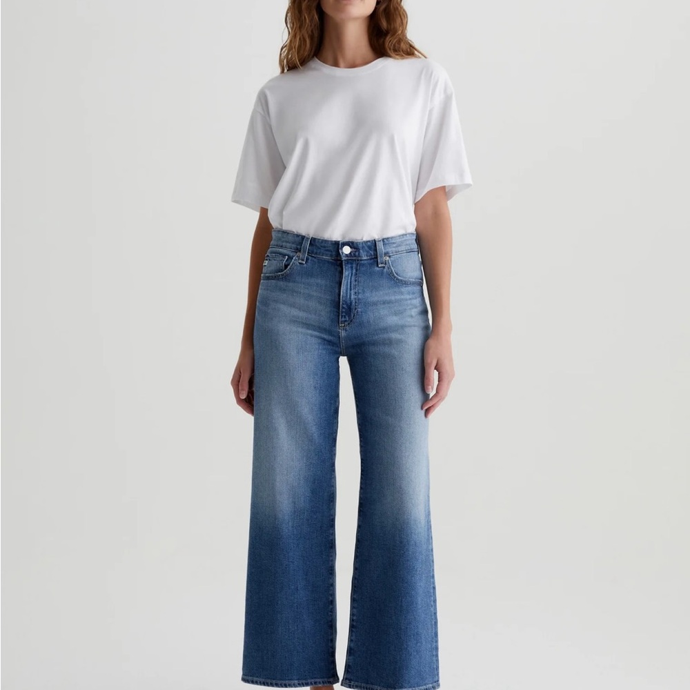 AG Saige Wideleg Crop